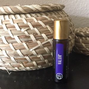 YOUNG LIVING VALOR ROLL ON